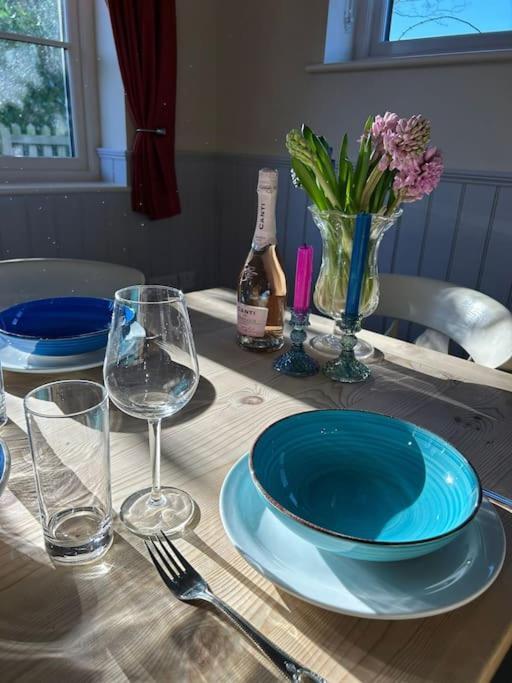 A Family And Dog Friendly Haven, The Hayloft. *
