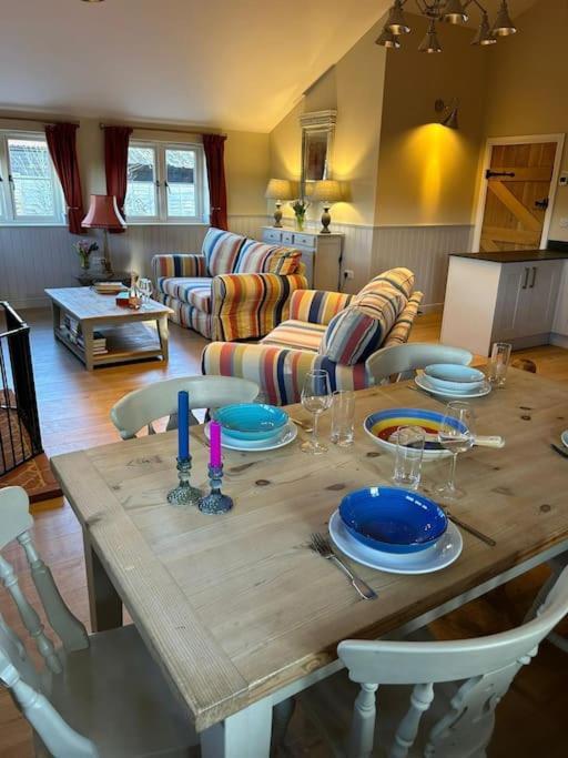 A Family And Dog Friendly Haven, The Hayloft. Holiday home *